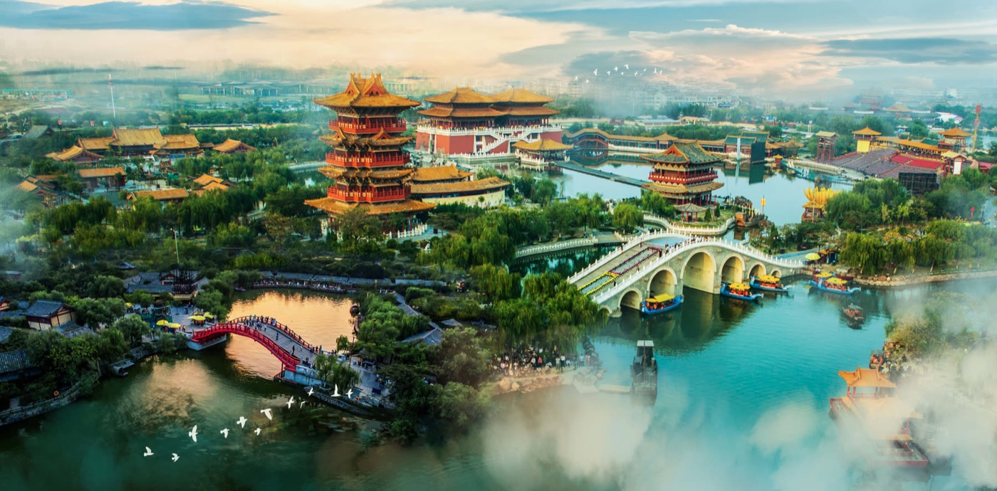 Qingming Riverside Garden in Kaifeng, Henan