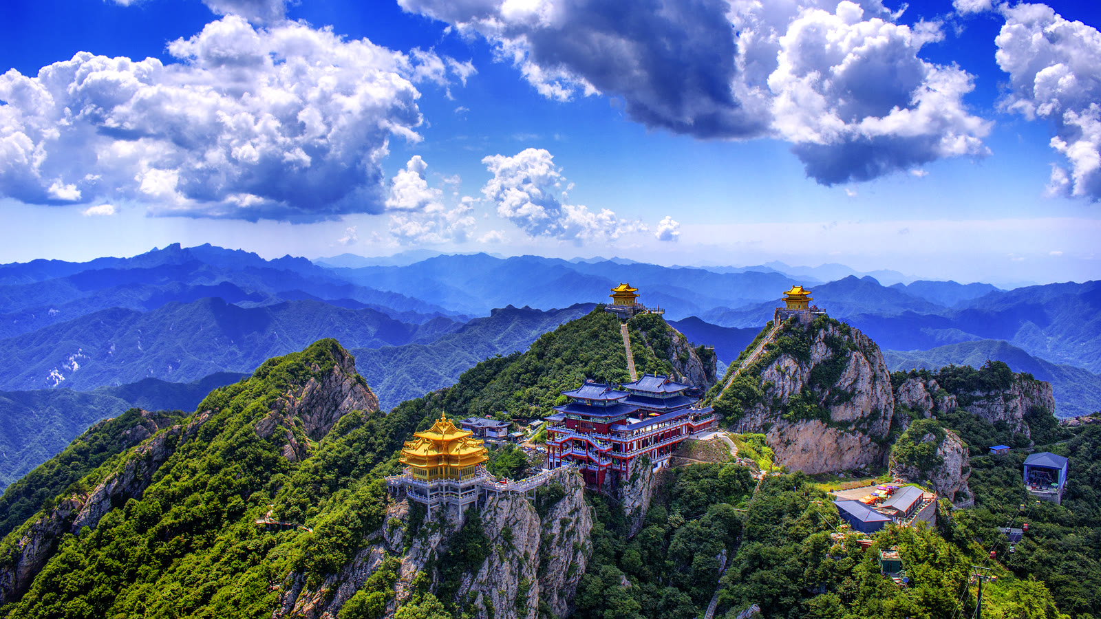 Golden Summit temples and mountain ridges at Laojun Mountain in Luanchuan, Luoyang, Henan